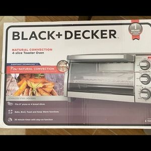 Black & Decker Convection Toaster Oven NIB